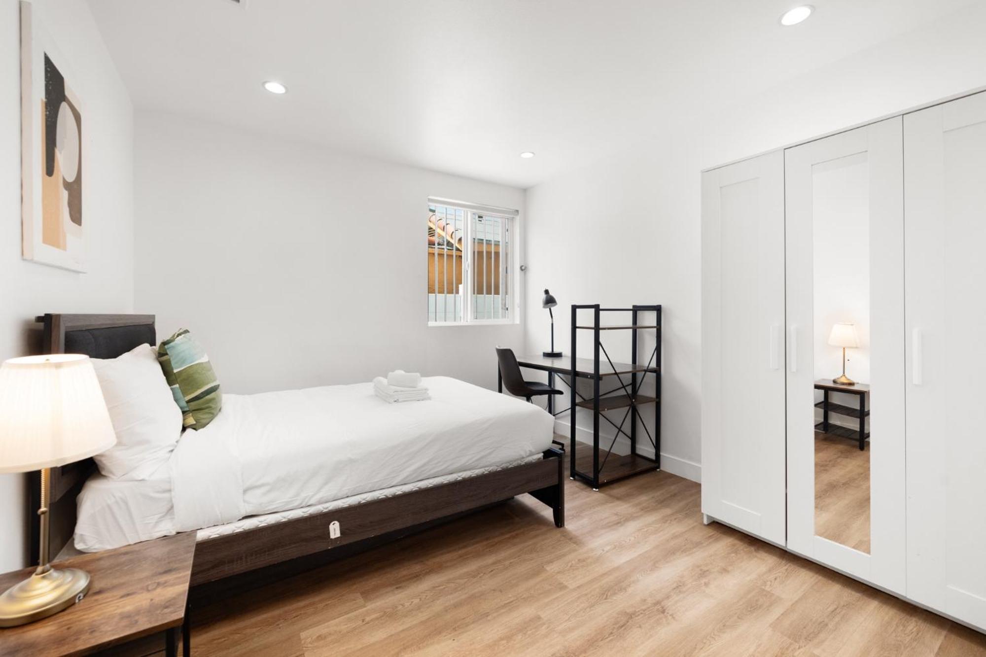 Perfect Location Near Usc, 1Bedroom With Shared Access Los Angeles Exterior photo
